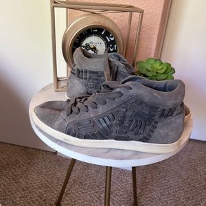 Steve Madden Grey Suede High Top Sneakers | 9M